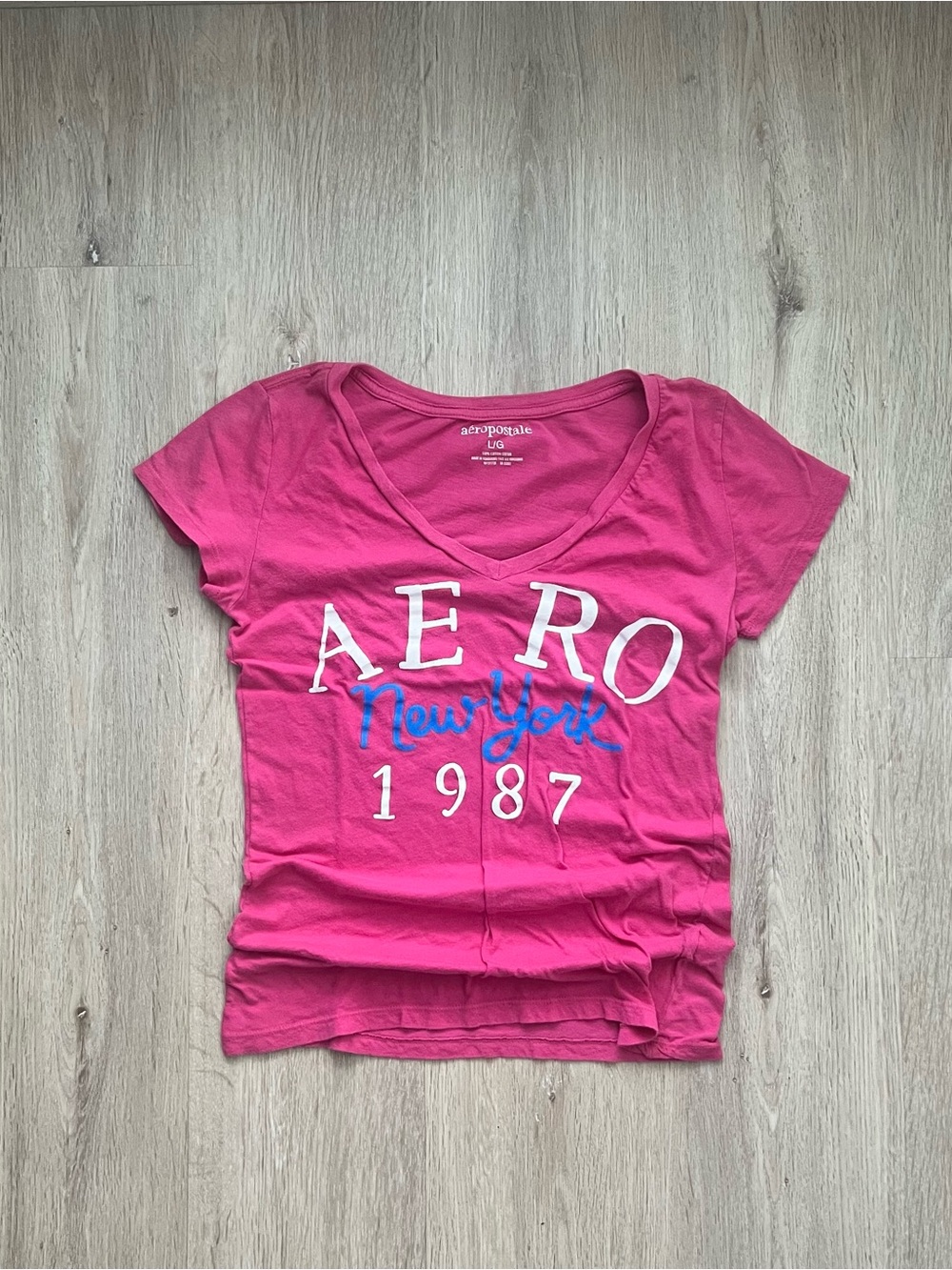Vintage Y2K Aeropostale Pink Glitter Spellout V-Neck Baby Tee Womens Large